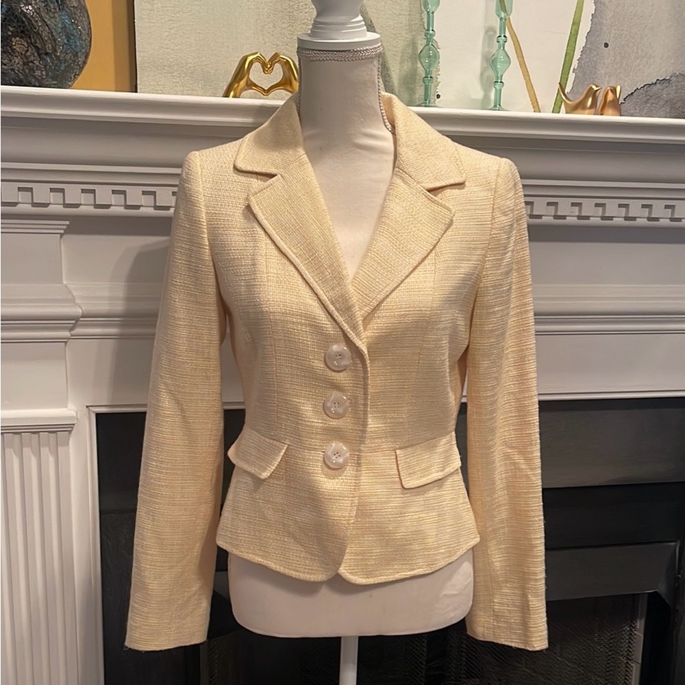 Anne Marie blazer. GUC